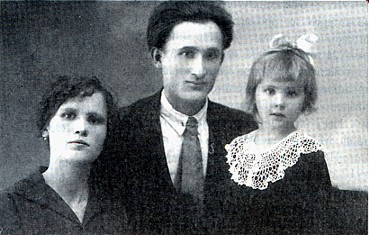 Петро Корж з родиною
